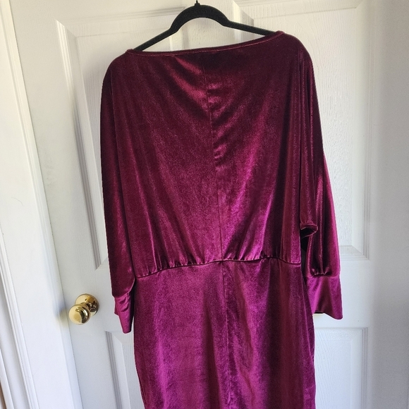 Lipsy London Plum Velvet Dress with a slouchy neck and Dolmam Sleeves sz 14 NWT - Picture 8 of 10